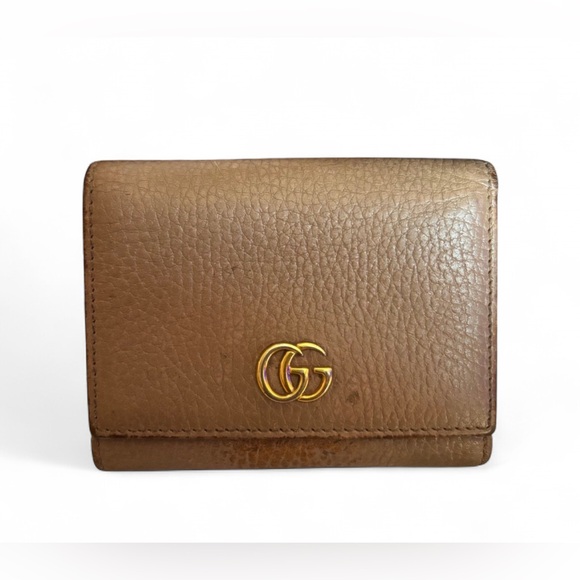 Gucci Tan Leather Wallet with Gold Logo - Picture 1 of 6